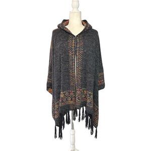 Luzabelle hooded lambs wool poncho- one size